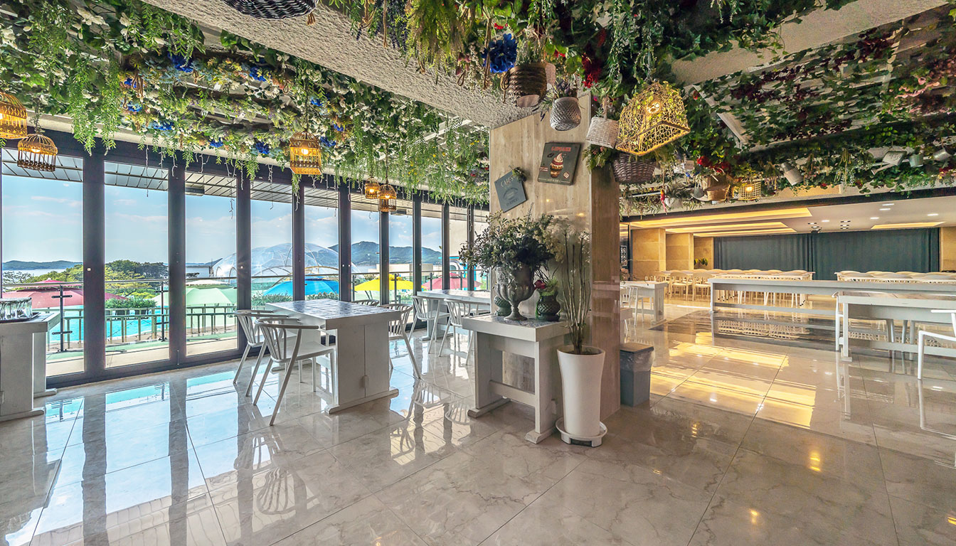 무인 편의점과 카페 3